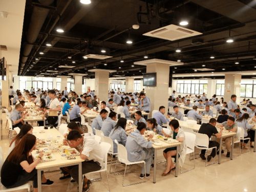 誰(shuí)說(shuō)化工廠(chǎng)不能是花園式 看看這家成為影視取景地的煉廠(chǎng)吧